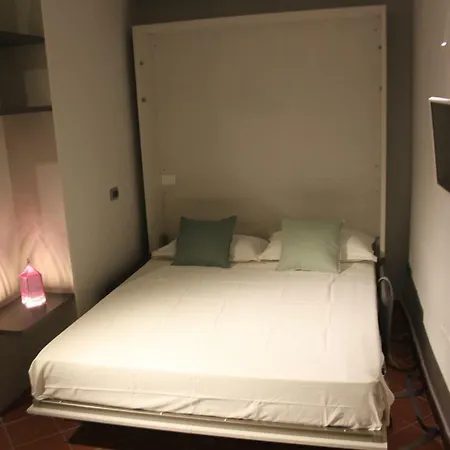 Apartment Goccia Di Desenzano del Garda